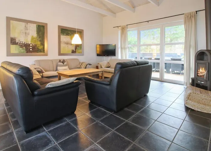 Svanborg - 3-7km From The Sea By Interhome *